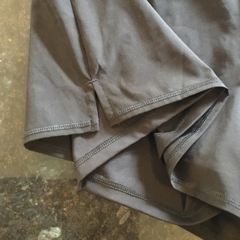 90 Degree By Reflex Black Athletic Stretch Shorts with Liner - Picture 2 of 8